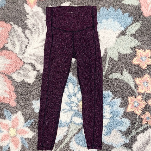 ATHLETA ultimate stash textured tight leggings 7/8 size XXS - Picture 3 of 7